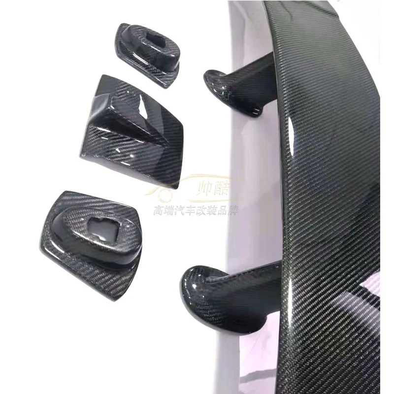 Suitable for Lamborghini Calf LP550 LP560 570 small surround modification with carbon fiber large rear lip tail wing