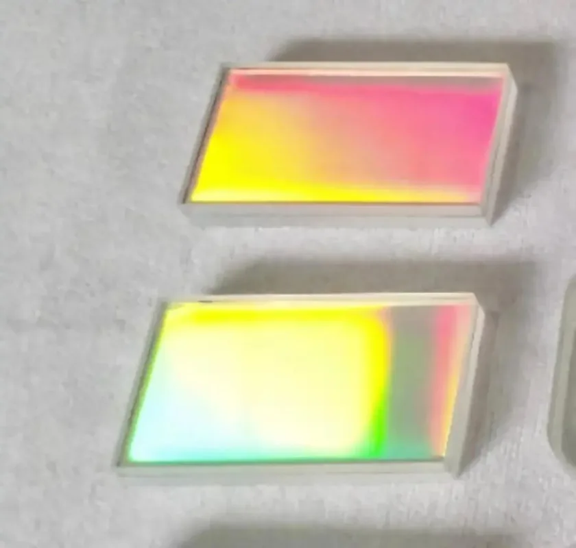 1000-5000 Lines/mm Spectral Holographic Diffraction Grating Flat Optical Grating Plate For Spectroscopy Test