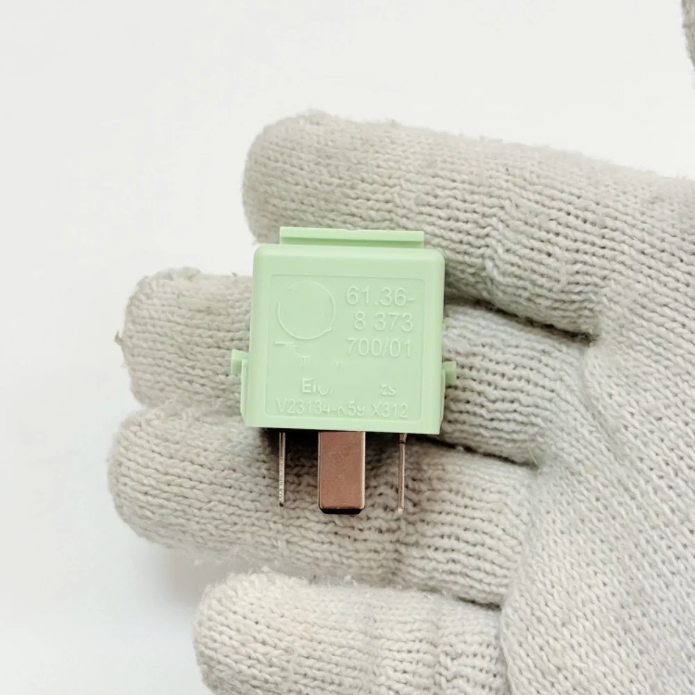 

Original Fuel Pump Multi Purpose Relay Fuse 61368373700 12631735424 For BMW 1 3 5 6 7 Series X3 X5 Z3 Z4 61311378297