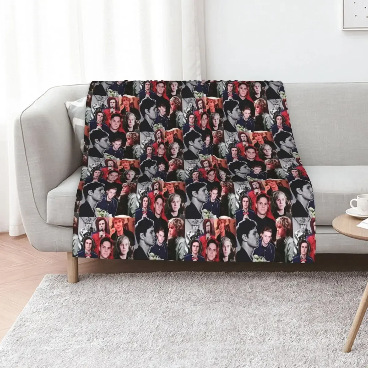 

Evan Collage Throw Blanket Tourist Furrys Summer Shaggy Blankets