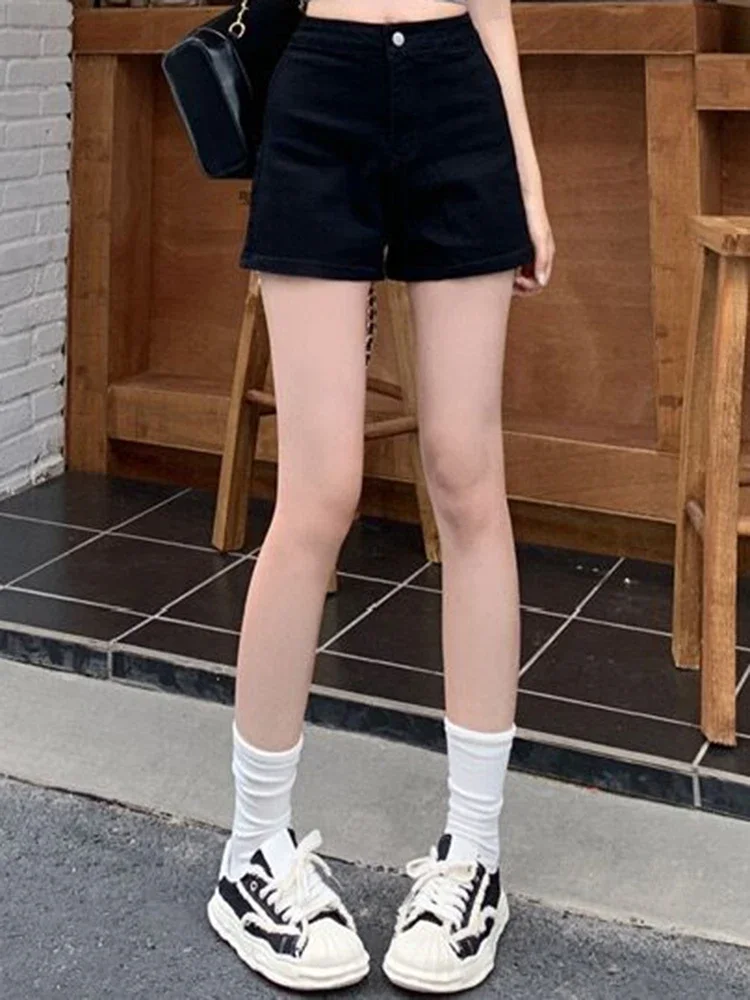Vrouwen 90S Esthetische Zwarte Gotische Denim Shorts Vintage Hoge Taille A-Lijn Mini Jeans Shorts Y2 K Harajuku Koreaanse Emo 2000S Kleding