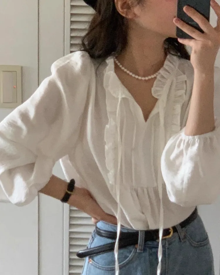 Korobov South Korea Chic Shirts Gentle Temperament V-neck Strap Splicing Blouses Design Bubble Sleeve Loose Solid Color Tops