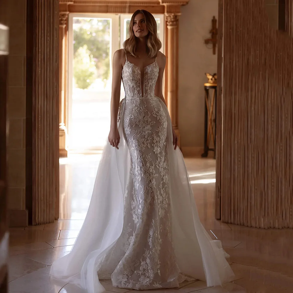 Vestido de novia de sirena, falda de tul desmontable, personalizado, escote en V profundo, tirantes finos, apliques de lentejuelas, vestido de novia de cola de barrido