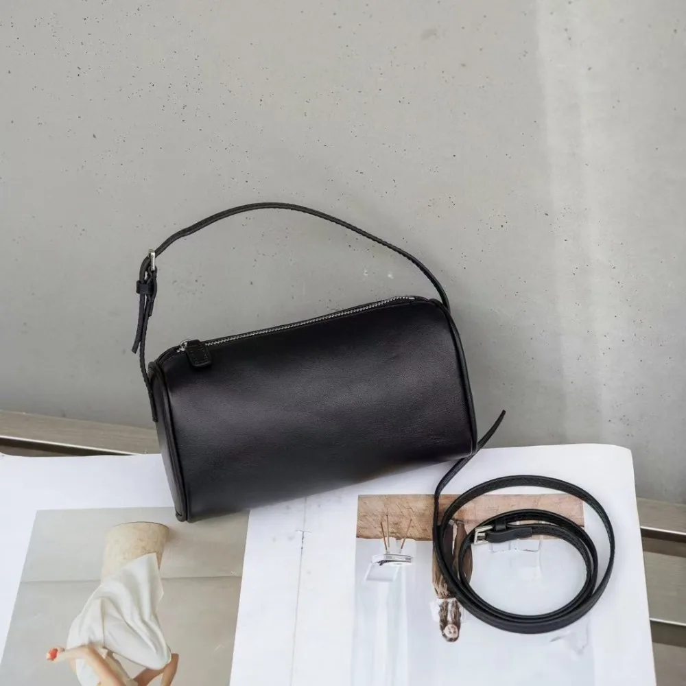 

Niche Design Pencil Bag Mini Simple Bag Cylinder Pencil Bag Women's Sheepskin Casual Versatile Handbag Casual Versatile