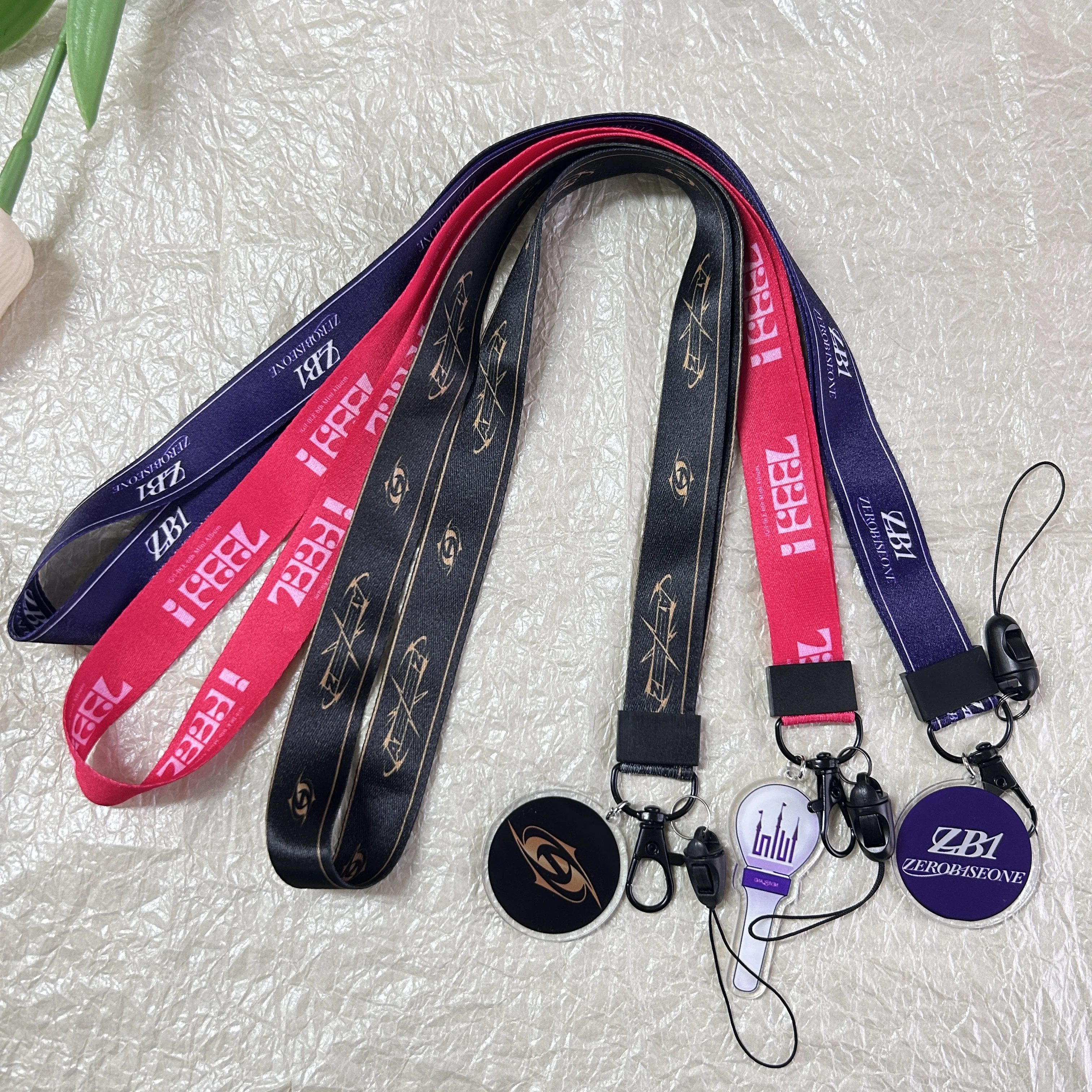 Kpop ATEEZ ZB1 GIDLE RIIZE Lightstick Phone Lanyard 40CM Nylon Long Sling Bag Phone Accessories Keyrchain Fans World Tour Gift