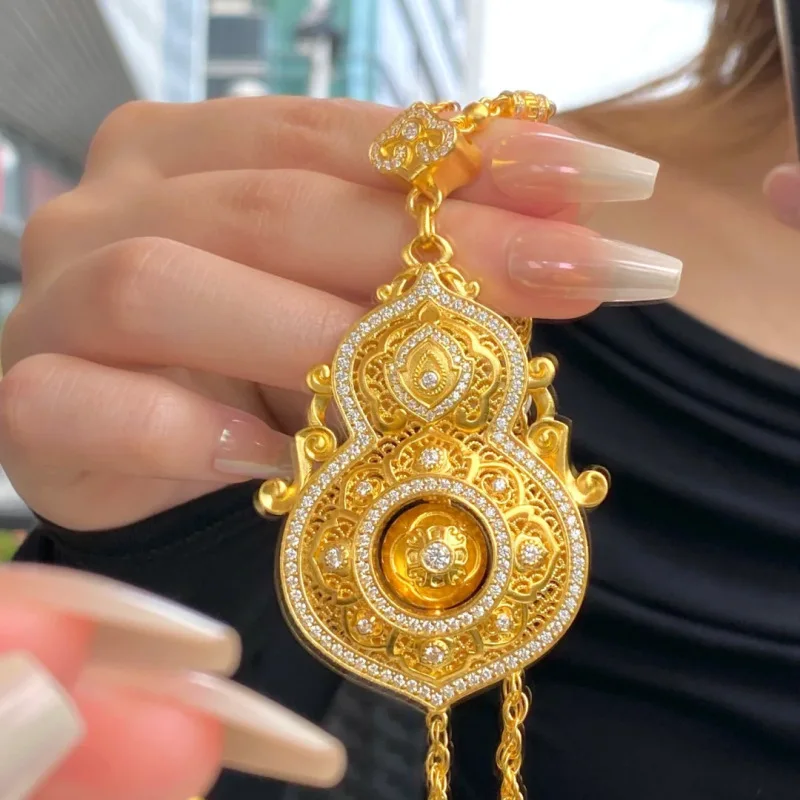 9999 gold Fu Lu Hu Lu pendant necklace with filigree decoration in the ancient craftsmanship of Rong Xi, featuring  designs.