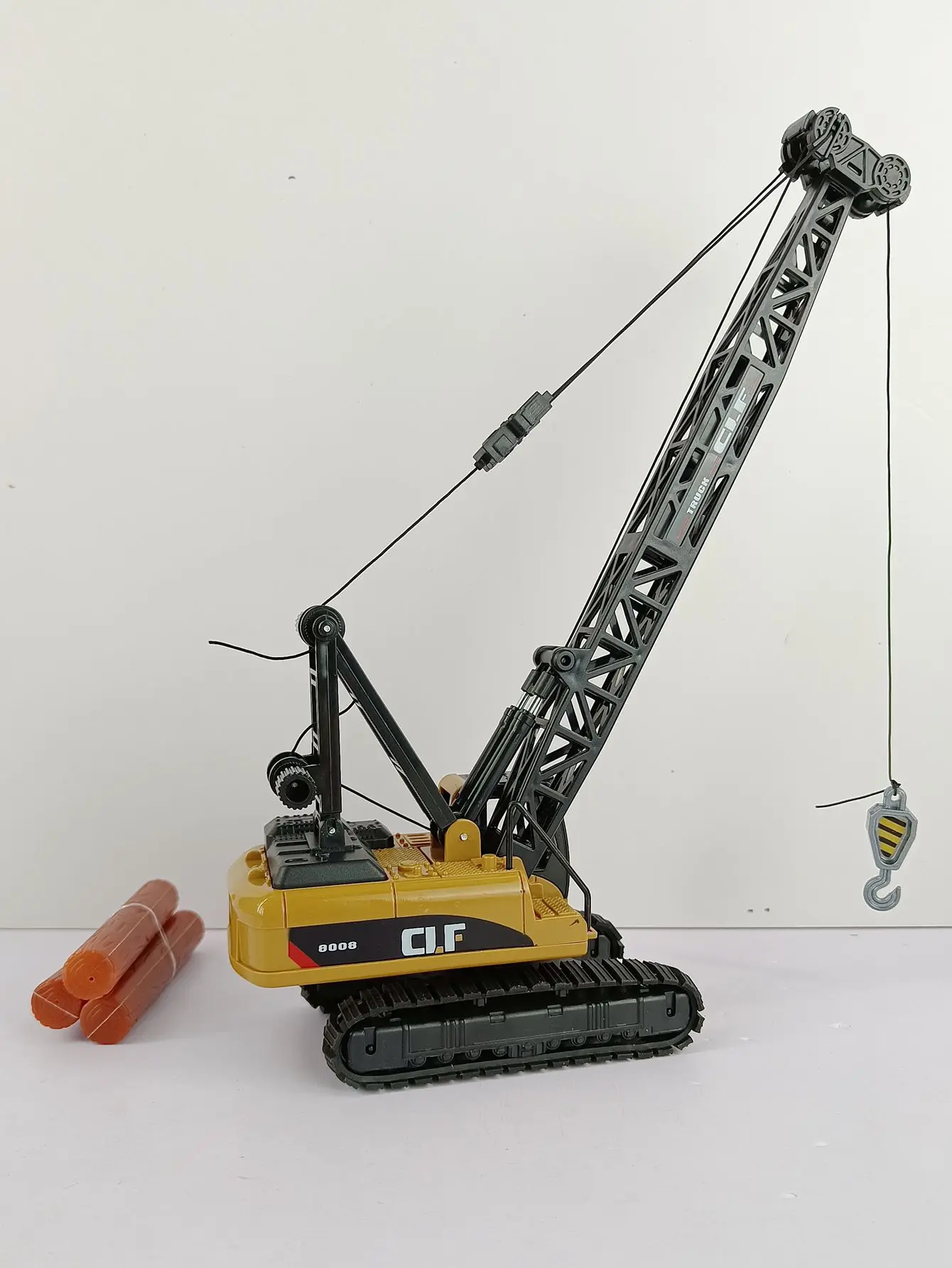 1:40 simulation engineering vehicle, crane model vehicle, adjustable construction can be given as a birthday gift to friends