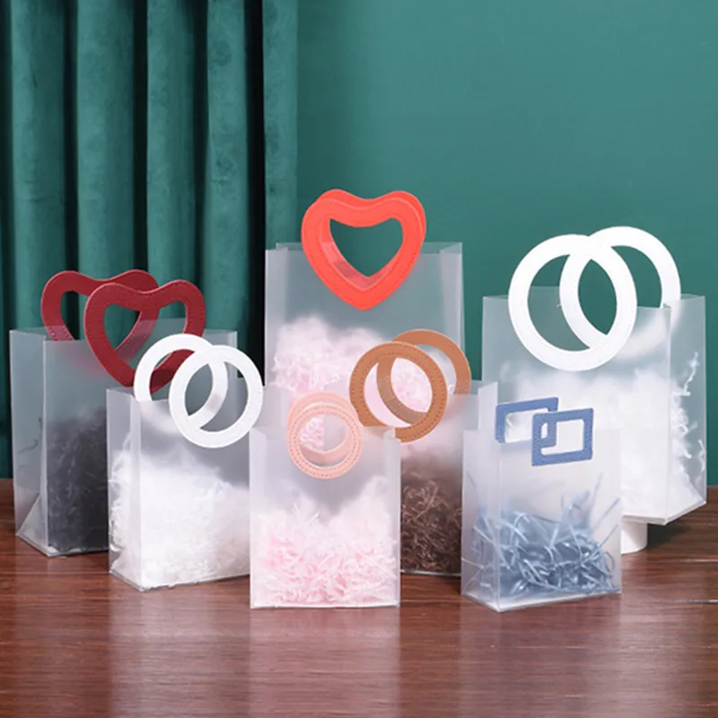 

Portable PVC Gift Bags Frosted Tote Bag Cosmetic Stationery Storage Handbag Birthday Wedding Favor Present Packaging Pouches