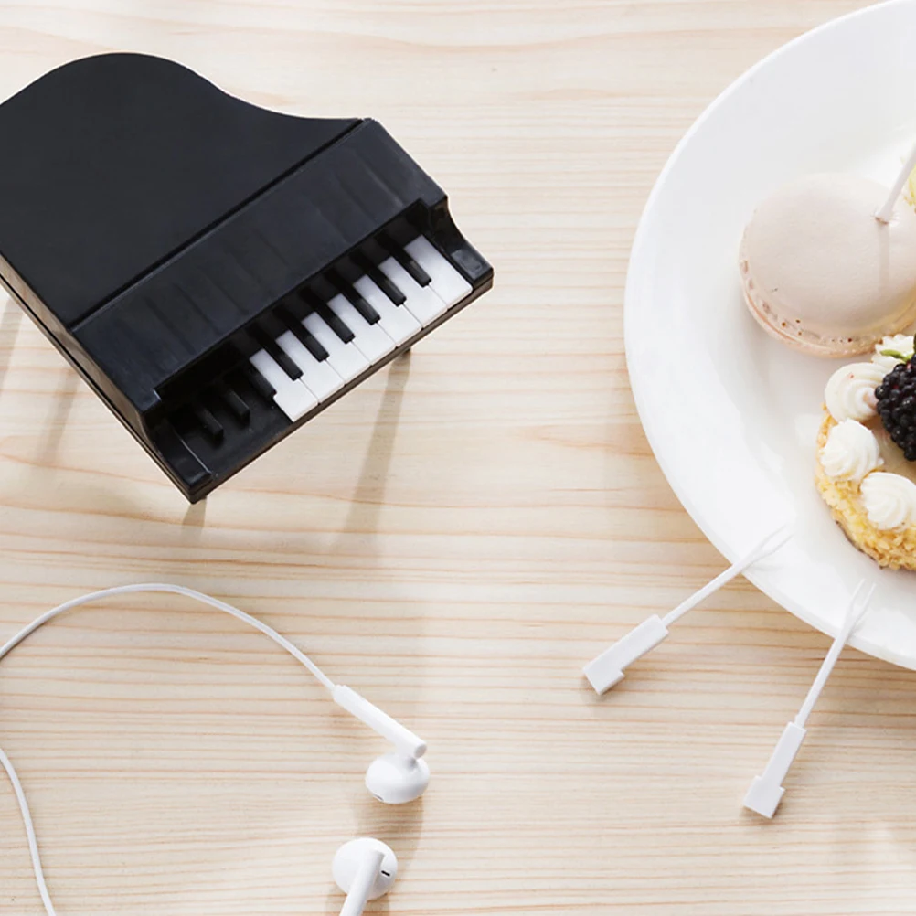 

2Pcs Fruit Forks Piano Shape Reusable Plastic Cake Forks for Party Home Banquet Dessert Picks Plastic Fork Fruit Picks