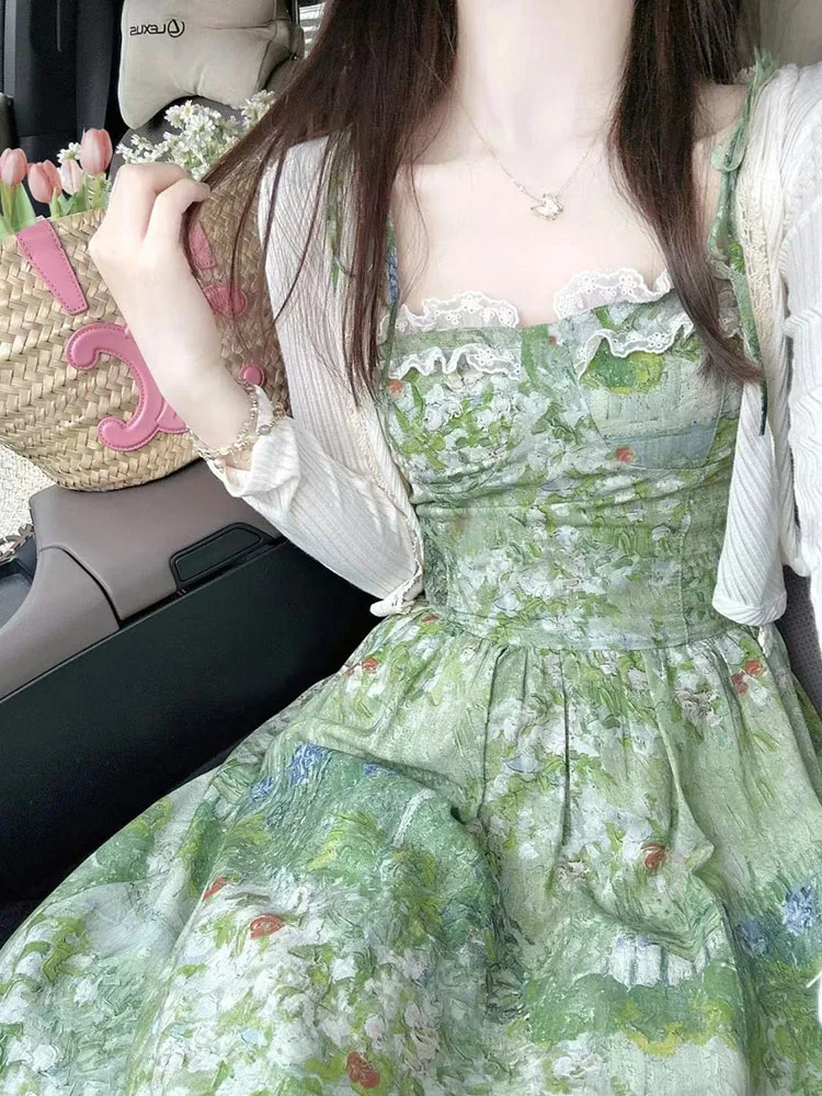 

Green floral suspender dress for women in the summer of 2024, wearing a long female lace corset and slim skirt.