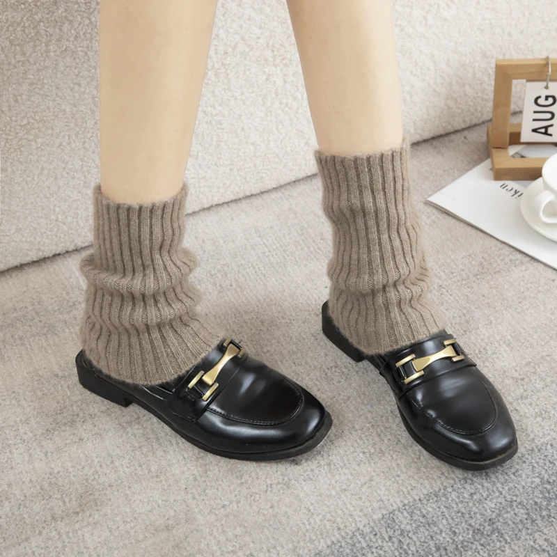 ถุงเท้าข้อเท้าแคชเมียร์แท้ 100% สำหรับผู้หญิงและผู้ชาย รุ่นใหม่ประจำฤดูใบไม้ร่วงและฤดูหนาว ถุงเท้ากีฬาแบบหลวมๆ ถุงเท้าข้อเท้าแฟชั่นถักนิตติ้ง