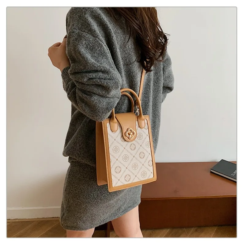 Tas Tangan Mewah Wanita Elegan dari Kulit dengan Desain Klasik, Tas Selempang yang Nyaman untuk Penggunaan Sehari-hari Modern.