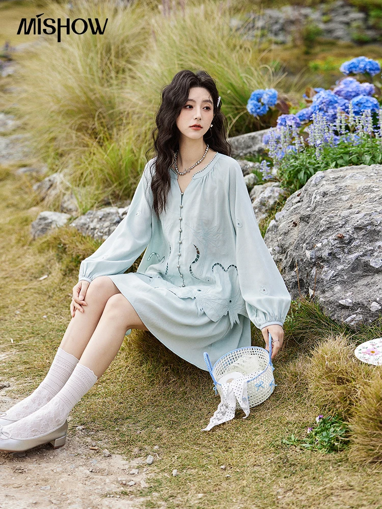 MISHOW Damski Słodki Zestaw Bluzek i Spódnic w Kształcie Litery A Vintage Ażurowy Haft Luźna Koszula Jednolita Spódnica Dwuczęściowy Zestaw MXE12T0455