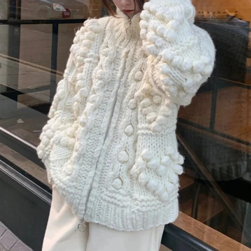 Jesienno-zimowy design Sense Lazy Style Luźny i gruby wszechstronny biały sweter z wysokim dekoltem Dzianinowy kardigan dla kobiet