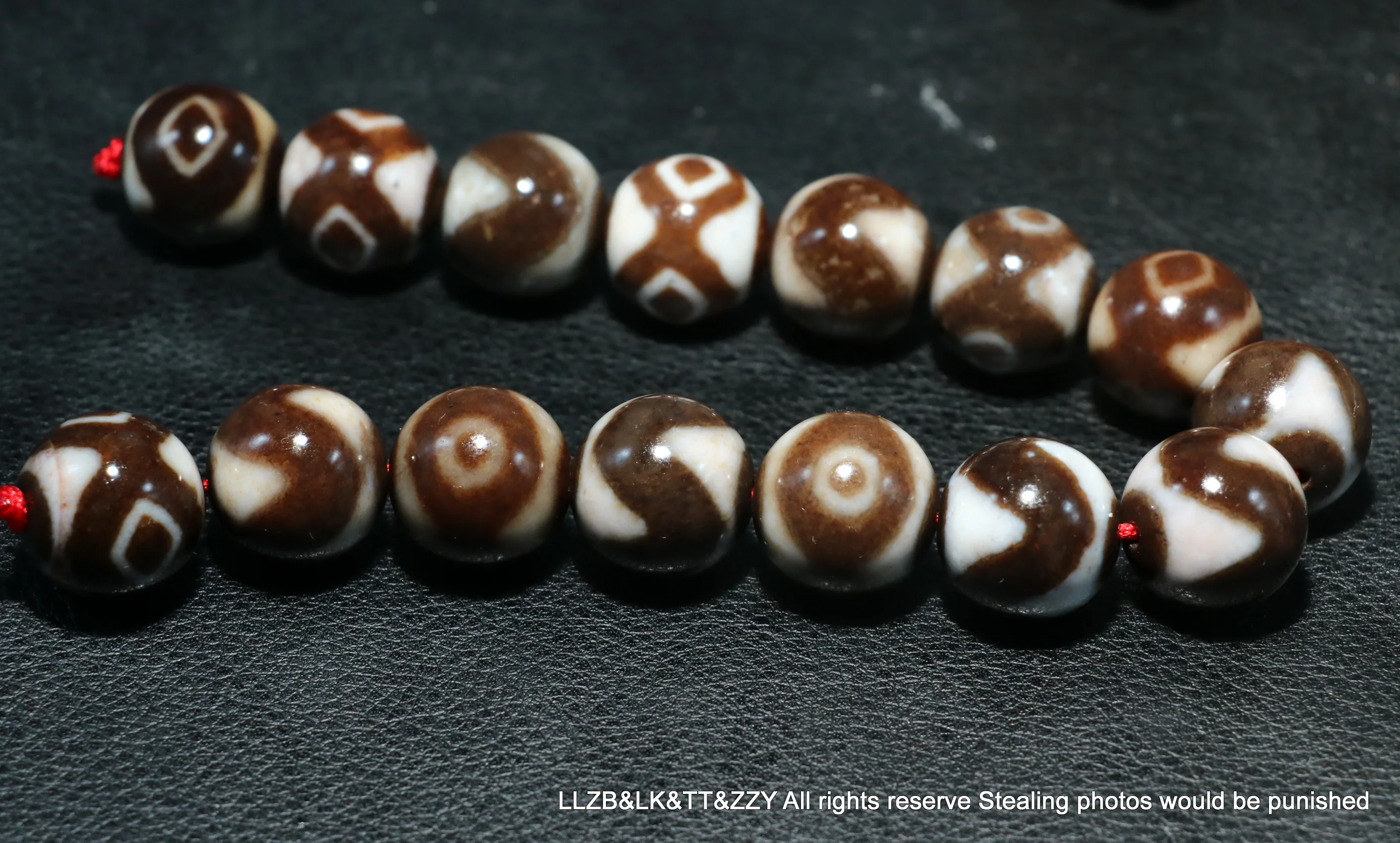 

LKbrother Talisman Treasure Set of 15 Tibetan Old Agate Multy Symbol 18mm dZi Bead For Jewelry WS 210613A-5