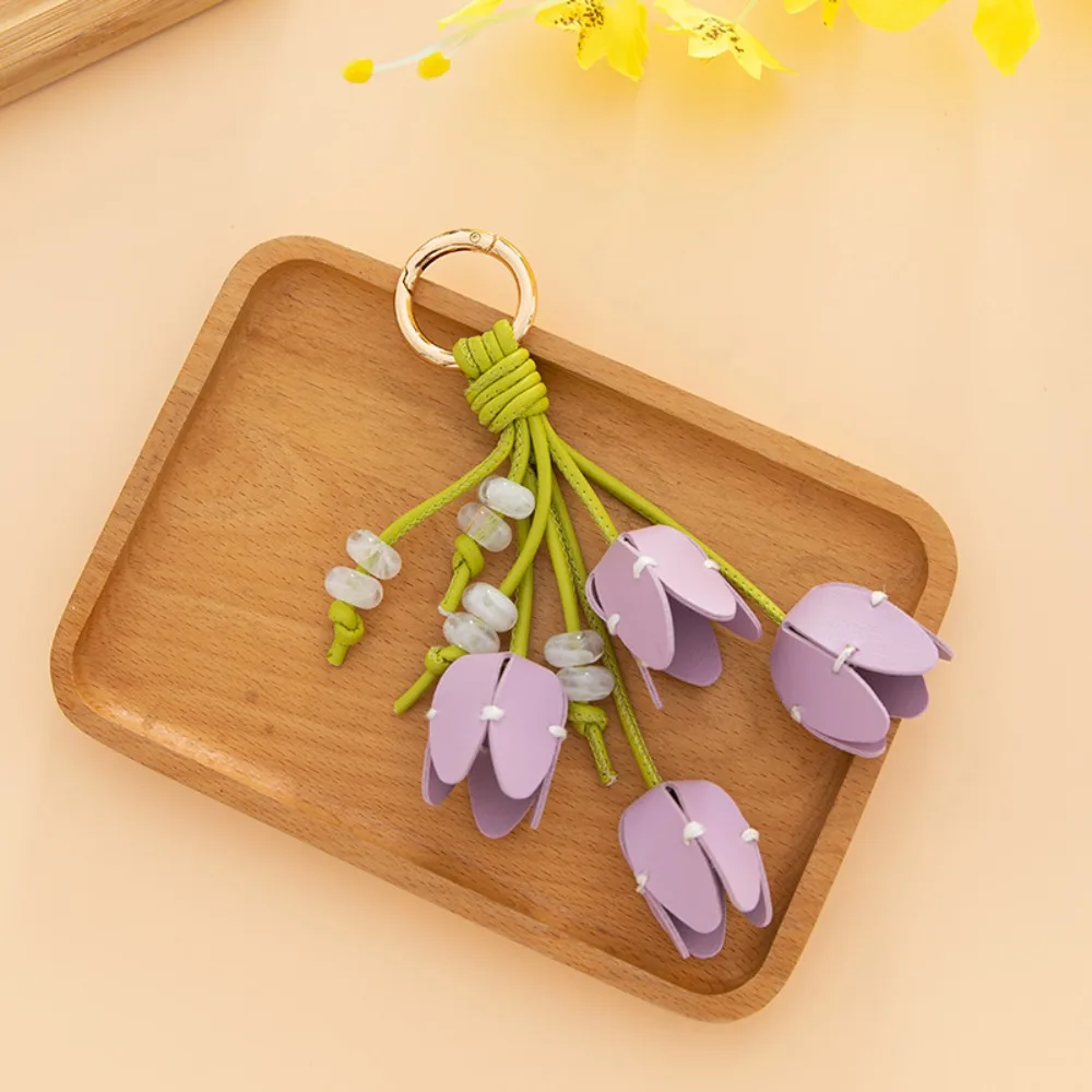 Colgador multicolor con flores, colgante de cuero Pu hecho a mano, llavero de cuero de dibujos animados, bolso creativo de moda, colgante, accesorio para coche