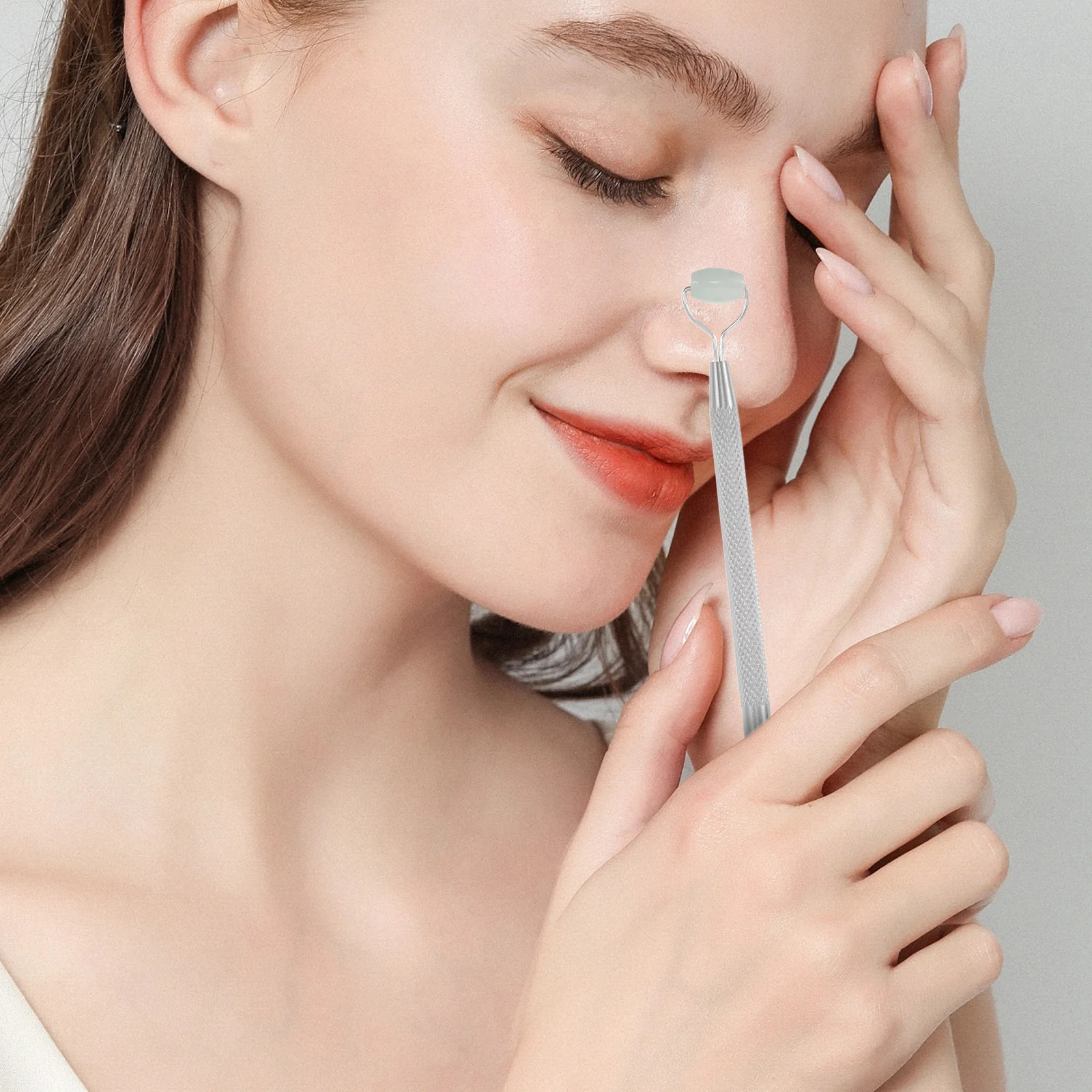 Masseur pour les yeux en Jade, rouleau Facial en pierre naturelle, outil de soins de la peau pour façonner le nez, Lifting du visage, bâton de beauté Portable Anti-âge, 2 pièces