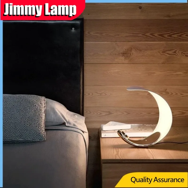 مصباح طاولة قمر منحني فني تصميم منحني حديث لغرفة النوم والدراسة ومنضدة الديكور وأجواء الإضاءة LED