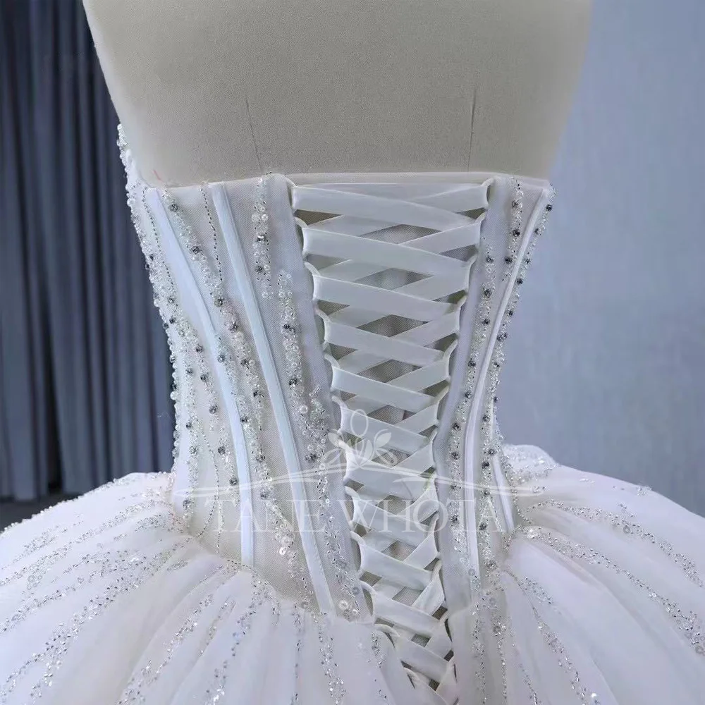 Customizable Sweetheart Sleeveless Wedding Gown Lace-Up Back Beaded Sequined Bridal Dress For Brides