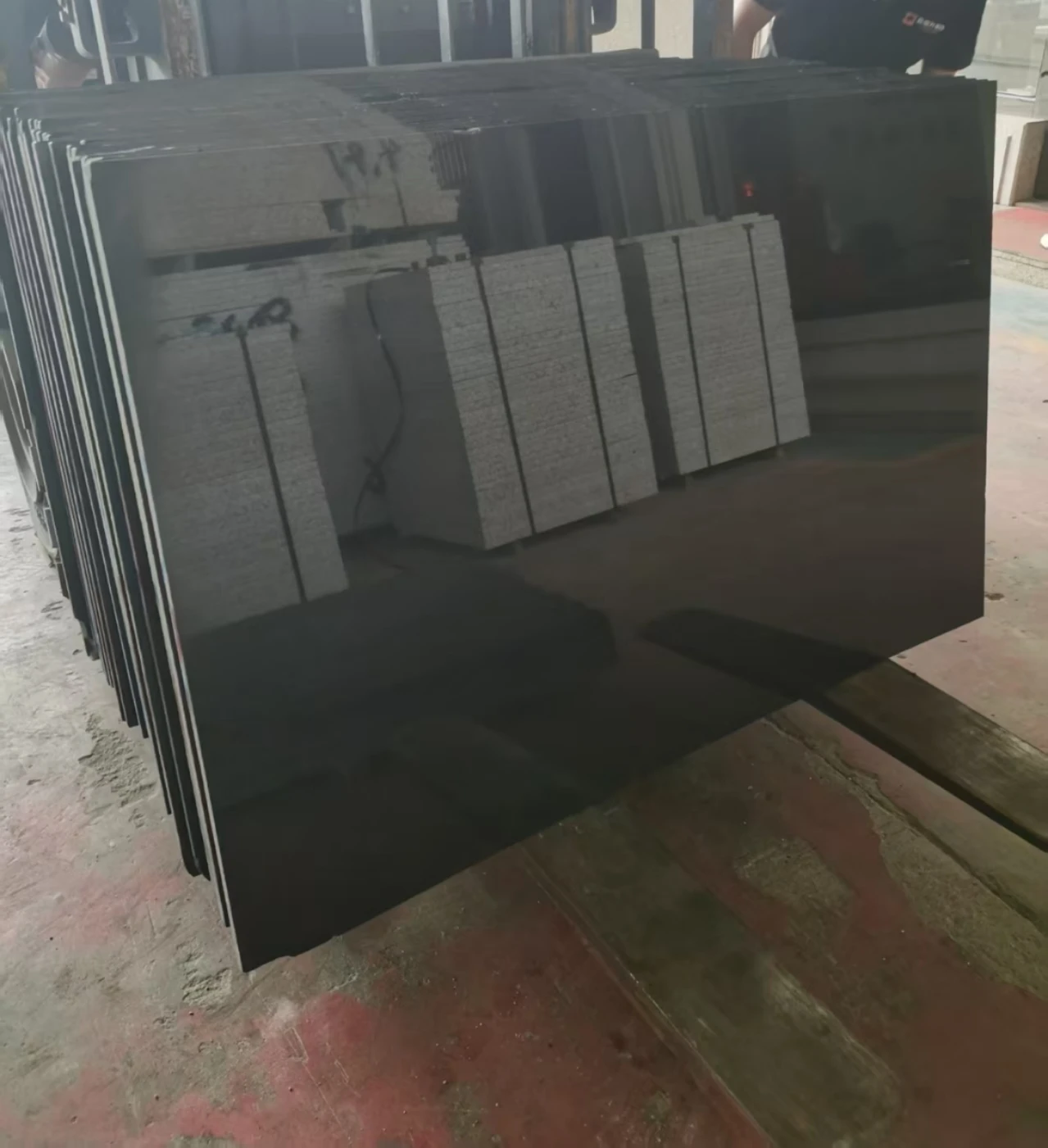 

Customization Black Granite Tombstones Kitchen Countertops Monument-grade Weather-resistant Plaza Paving Big Slab Polished