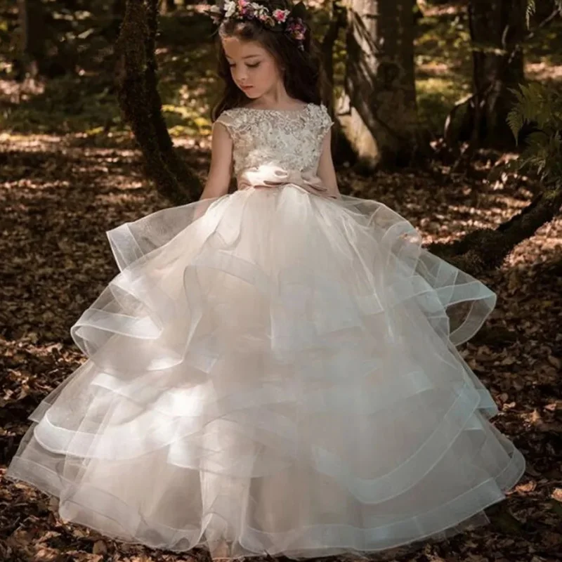 White flower girl dress, little girl's birthday party dress, fluffy dress, customized baby and children's first communion dress