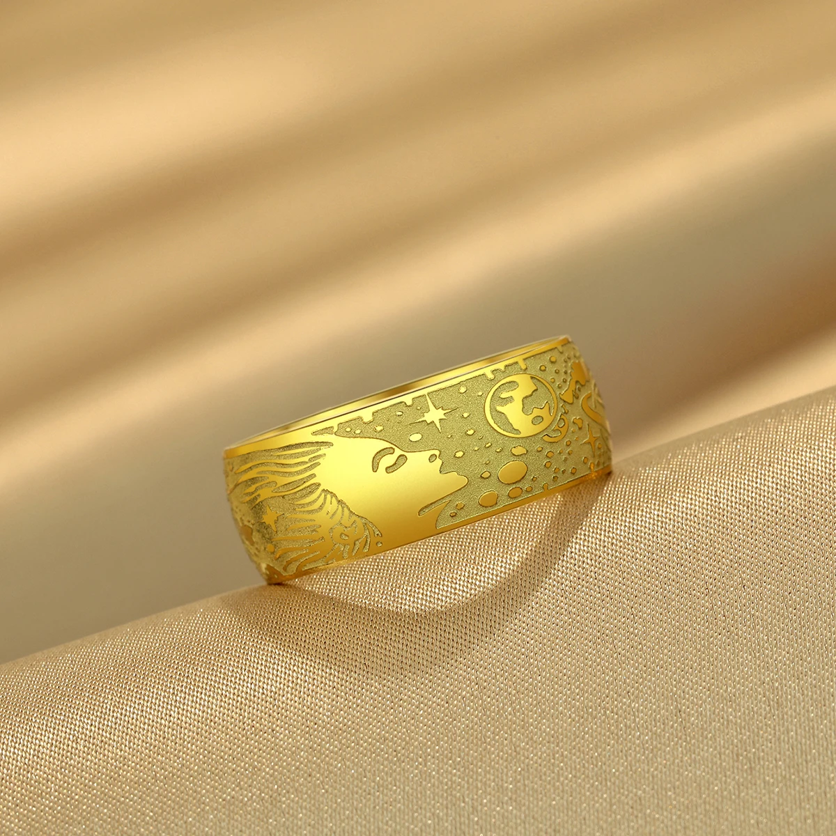 Kinitial LLaser carved exquisite and fashionable stainless steel moon goddess ring as a birthday commemorative gift