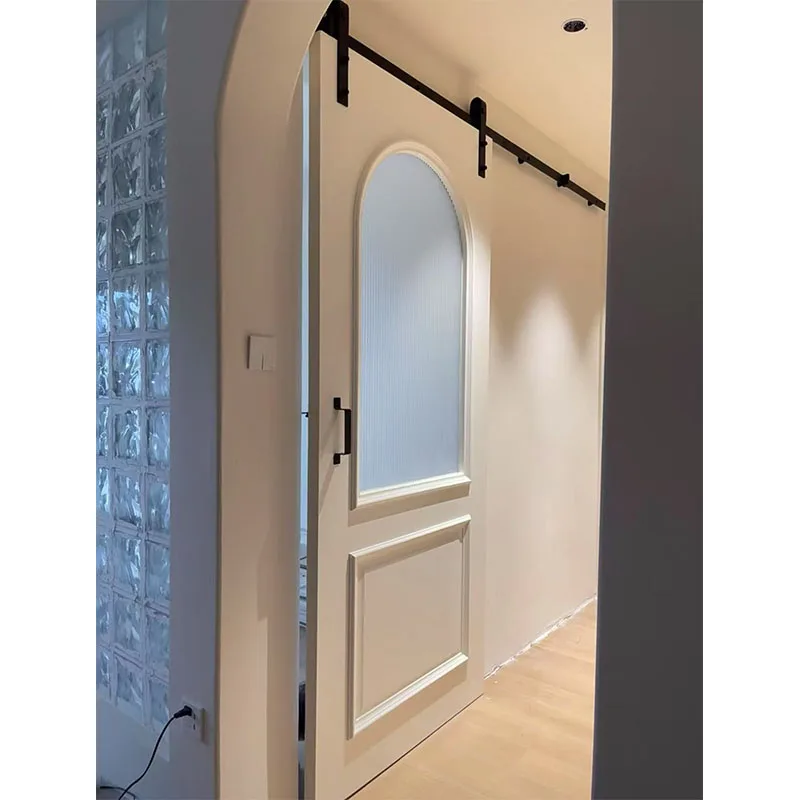 China Top Supplier Customized Solid Wood Panel Indoor Hanging Sliding Barn Door Bedroom Single Partition Door