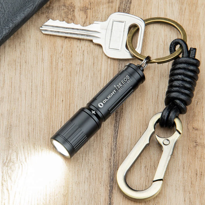 OLIGHT Ora i3E Mini lanterna de alumínio 90 lúmens Lanterna portátil compacta com chaveiro