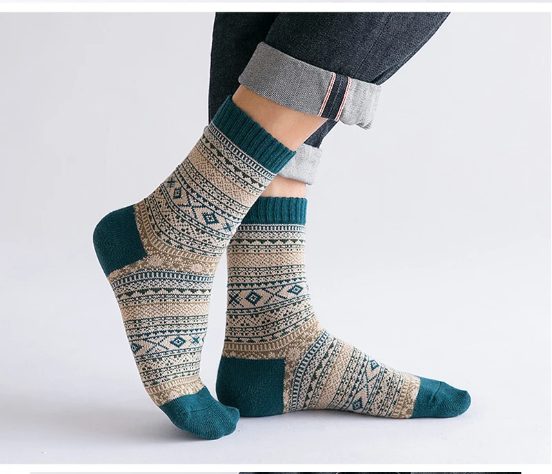 HSS Brand 5 Paar Winter-Herrensocken, dicke Schafwollsocken, warme Herrensocken im Retro-Stil, bunte modische Herrensocken für Schneestiefel – Detail 9
