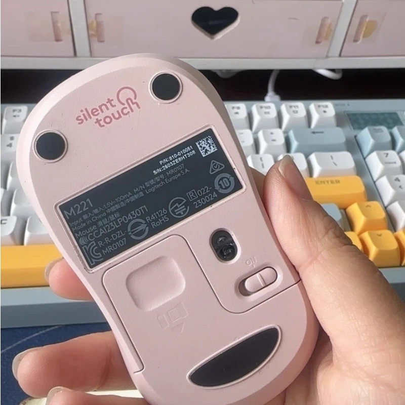 

Беспроводная компактная легкая мышь Logitech M221 с бесшумным нажатием для ноутбуков, настольных компьютеров, офиса, домашнего использования, для женщин, пастельных цветов