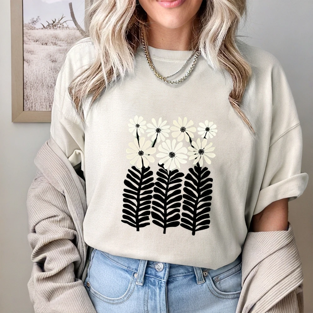 

Daisy Fern Tee Minimalist Flower Leaf Print Casual Loose Short Sleeved Summer Pretty Boho Chic Gentle Comfortable Top