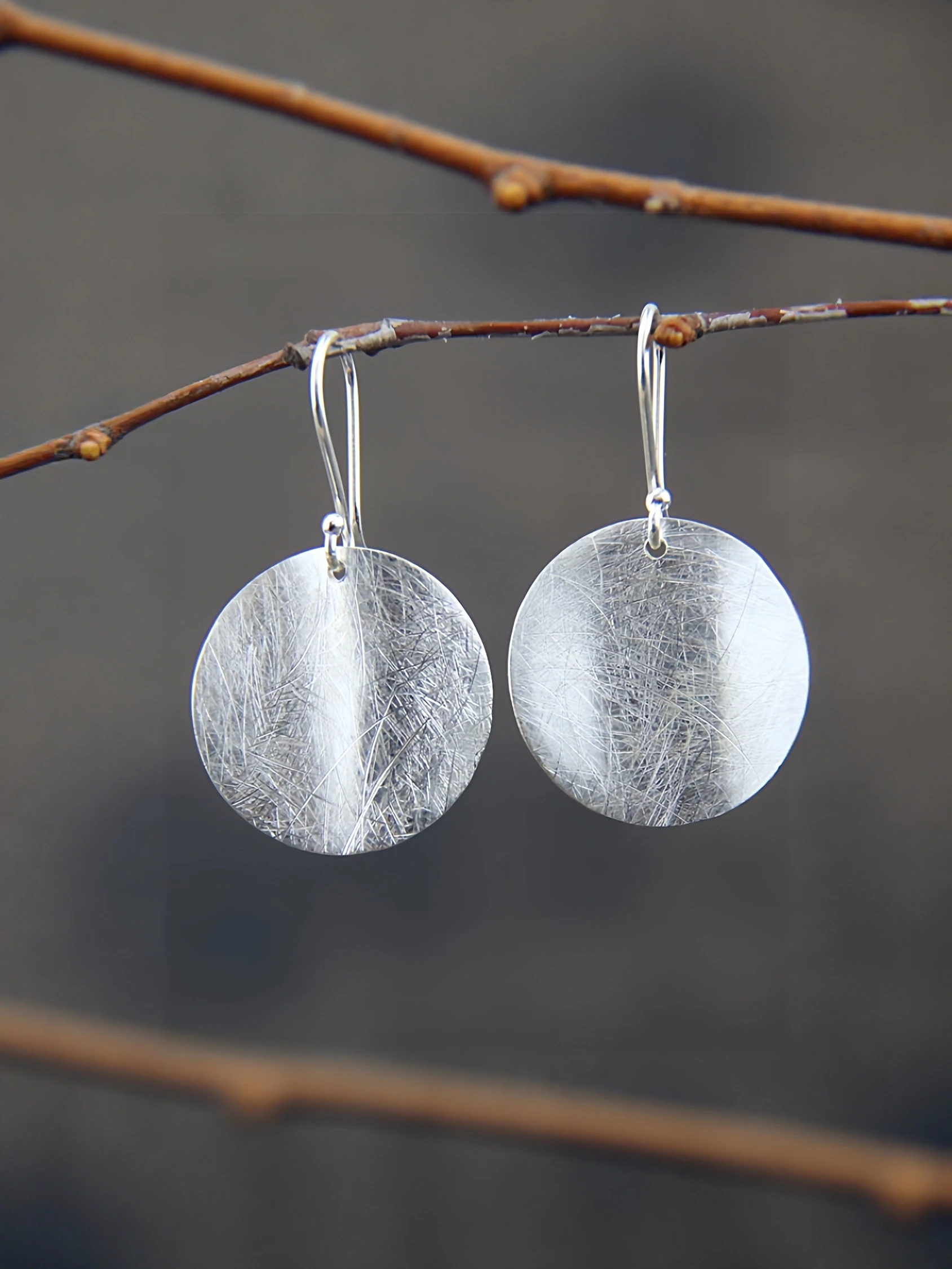 handmade-s925-sterling-silver-earrings-thai-original-design-goddess-twist-wave-hammered-finish-fashionable-women's-jewelry