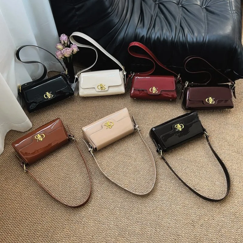 2026 Leather Classic Diaper Bag Designer Women Handbag Crossbody Shoulder Messenger Purse Tote Shopper Solid Color