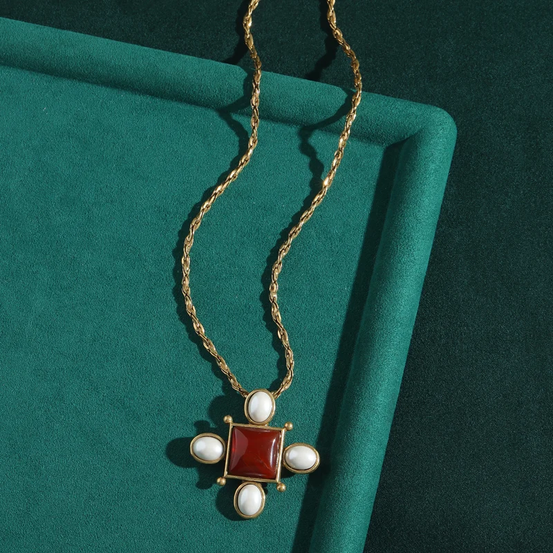 

Винтажное квадратное красное стекло, жемчужное ожерелье с крестом, кулон, античное золото, женские аксессуары, 2025 год, ретро, свадебная вечеринка, новинка