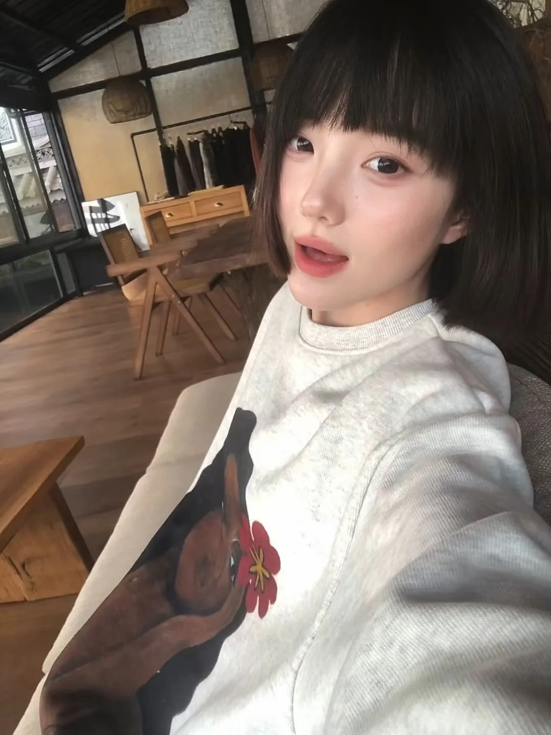 Star Also American Retro Abstract Figure Print Loose round Neck Fleece Women's Sweatshirt Lazy Top Comfortable Cotton Crew Ne...