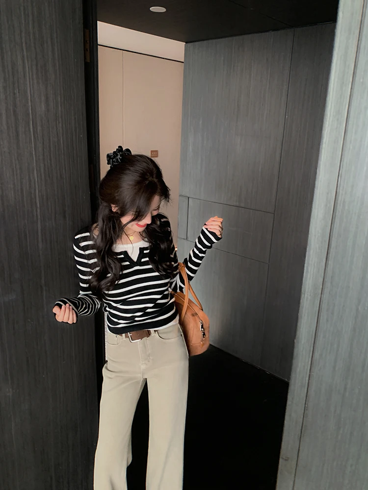 

Bigyu Slim Fit Striped Knitwear Long Sve Base Layer irt T-irt Women's Faion Autumn 2025 Padded Two-Piece Effect