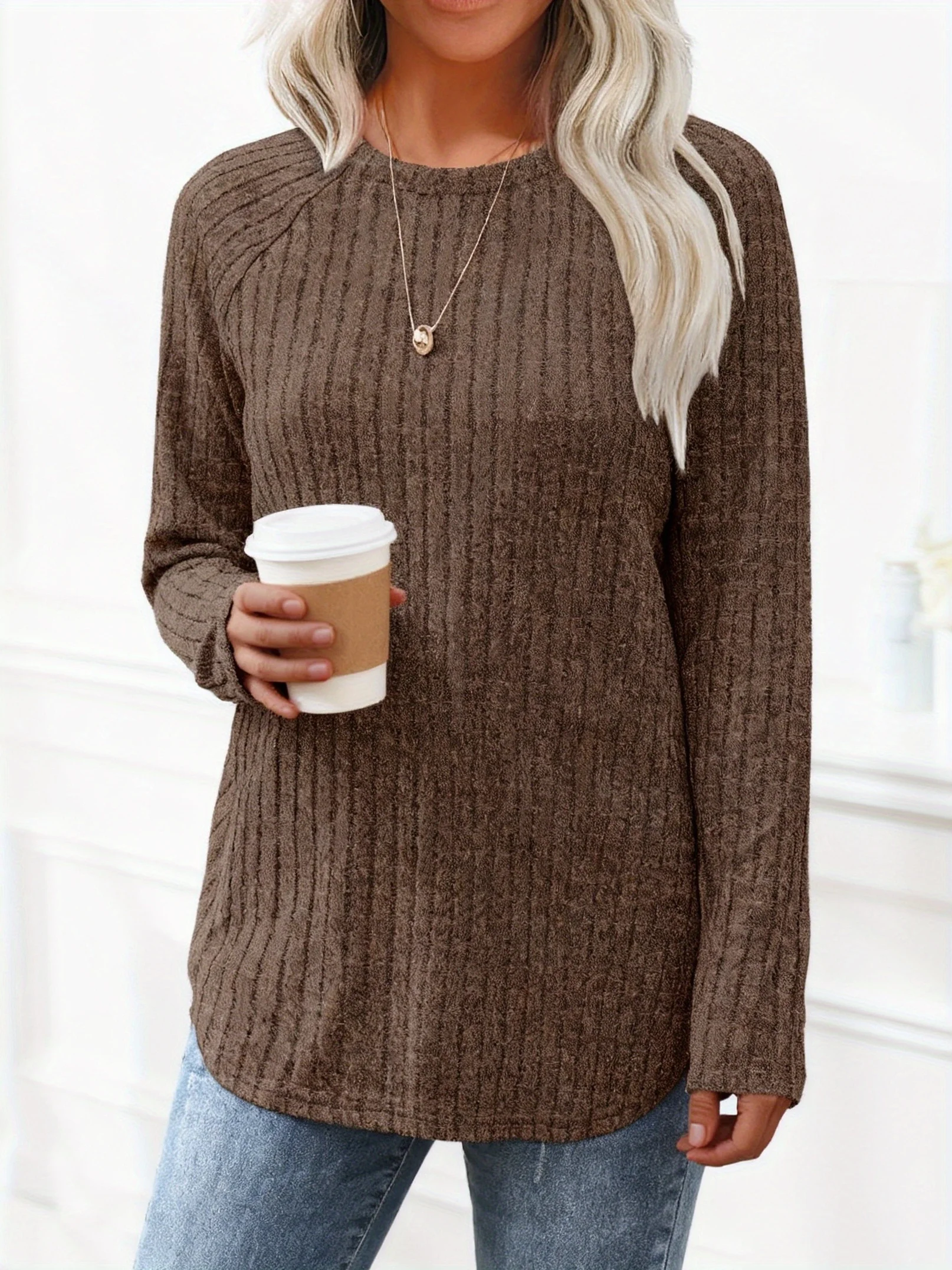 Gemütliches Plus-Size-Langarmshirt für Damen mit Rippenmuster für mühelosen Stil und Komfort – Detail 7