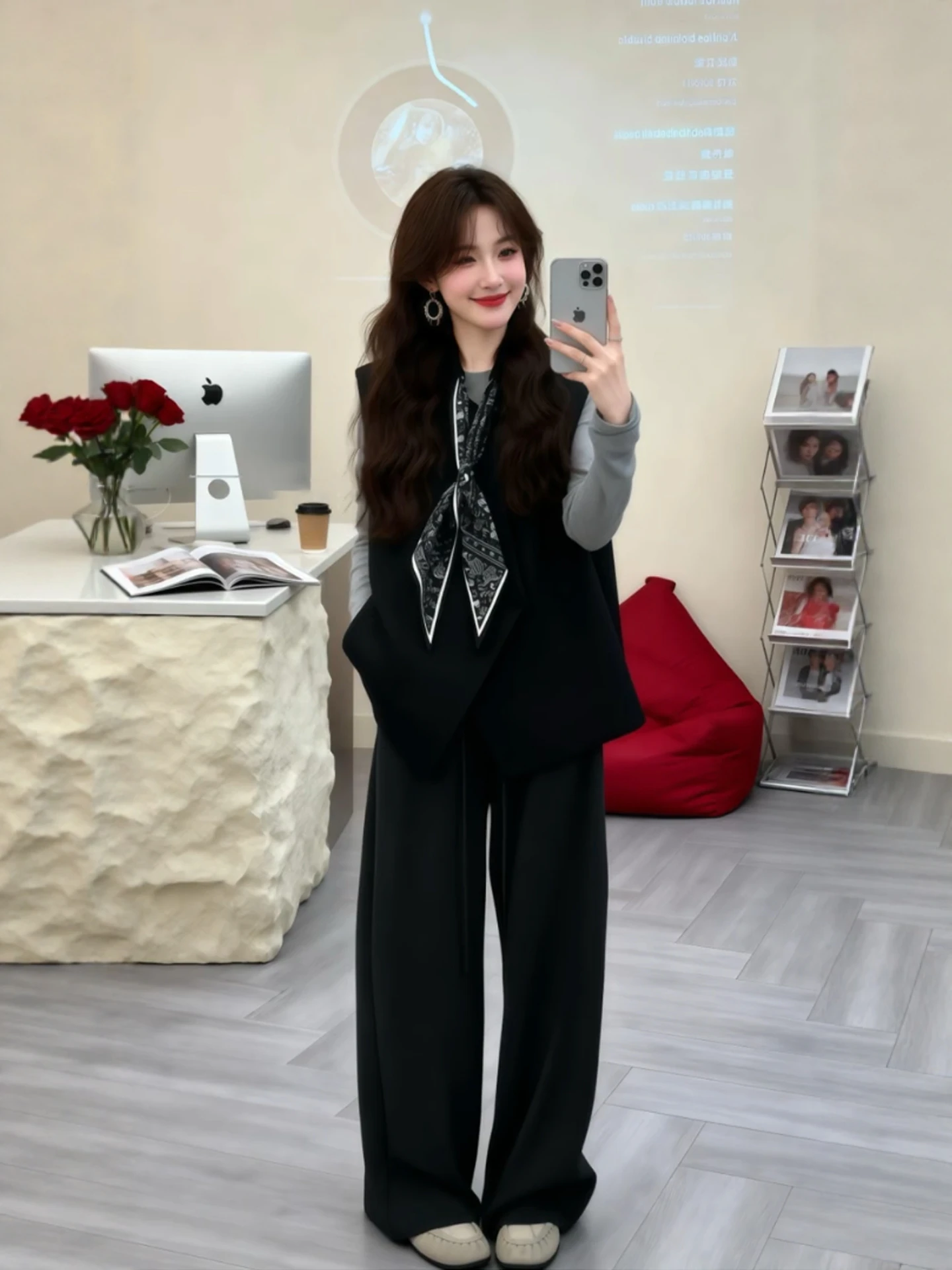

Spring Fashion plus Size Three-Piece Set Korean Style Layered Vest Wide Leg Pants Unique Anti-Aging Ensemble for Women