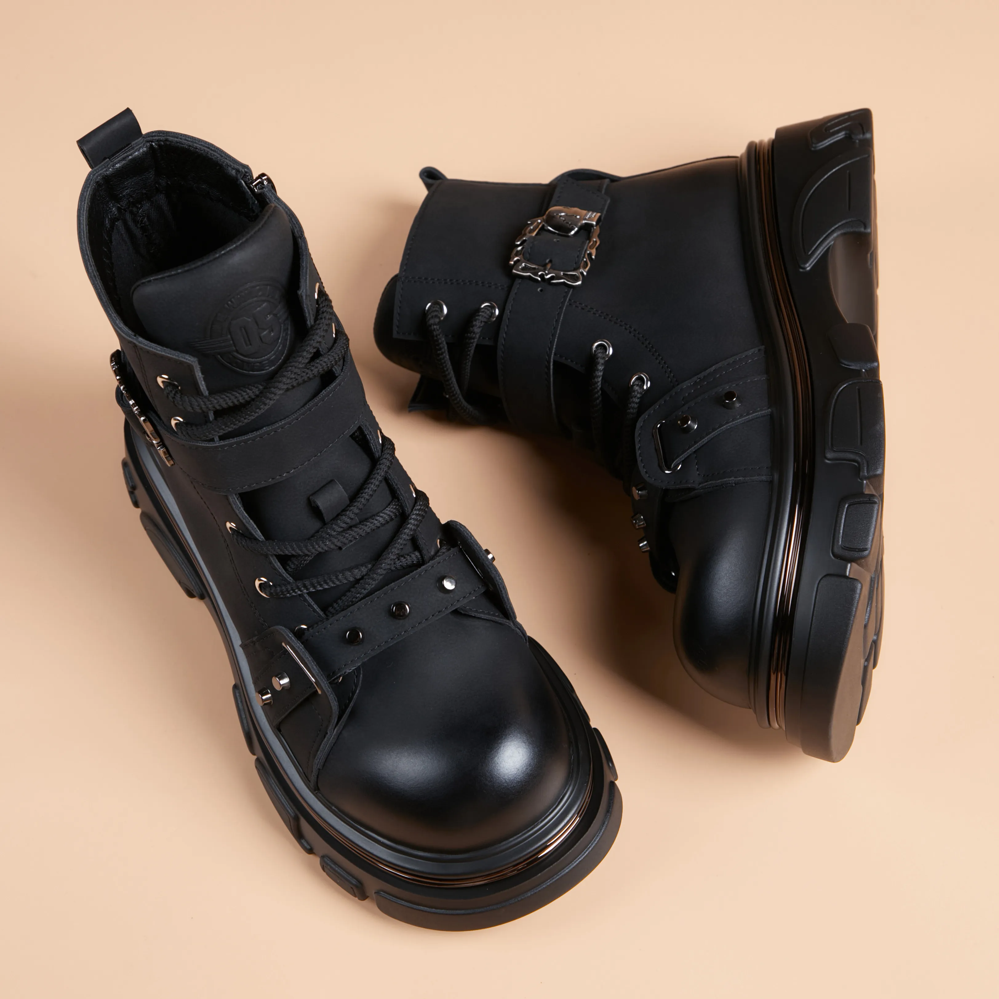 2026 Punk Style British Men's High-top Leather Thick-soled Heightening Casual Trend Versatile Light Chelsea Boots