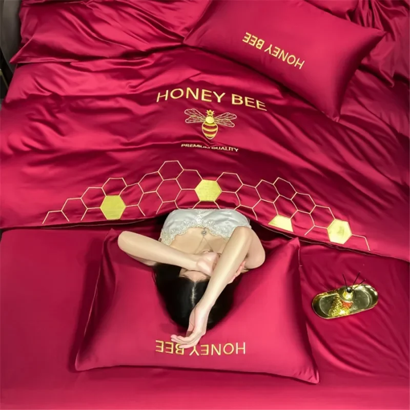 100% Cotton Luxury Bedding Set Bee Embroidery Solid Color Red Comforter Covers 3/4 Piece Set Soft Highend Quilt Cover