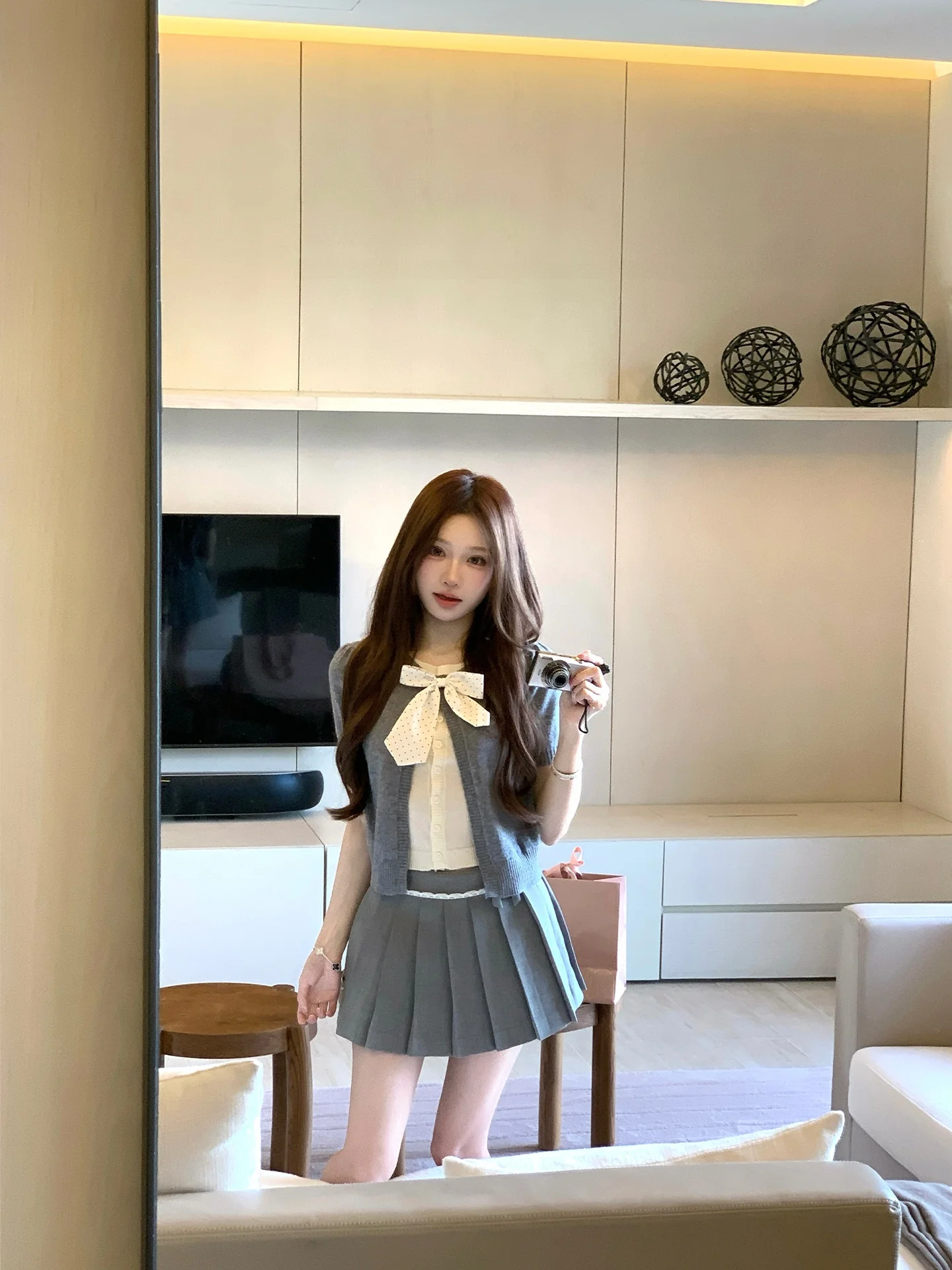 

Coolline Miu Polka Dot Knitted Skirt Set Knot Short Sleeve Cardigan Women's Daily Wear College Style Spring 2026