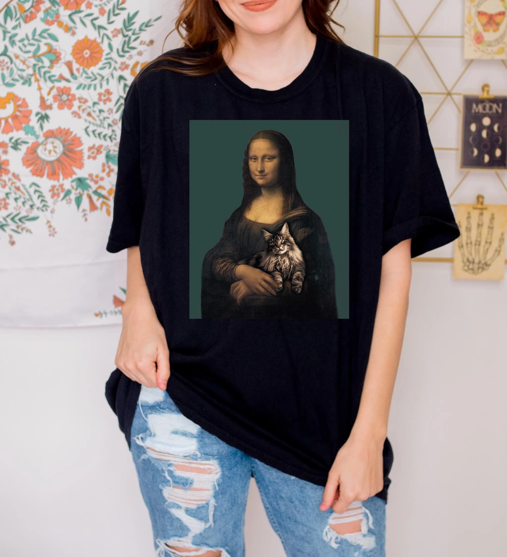 Mona Lisa Holding a Cat Lovers T Shirt Art Lover Unique