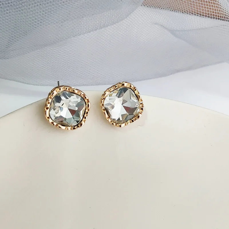 Korean Green Gem Square Stud Earrings for Women Temperament Retro Baroque Zircon Crystal Earrings Wedding Jewelry Lovely Gift