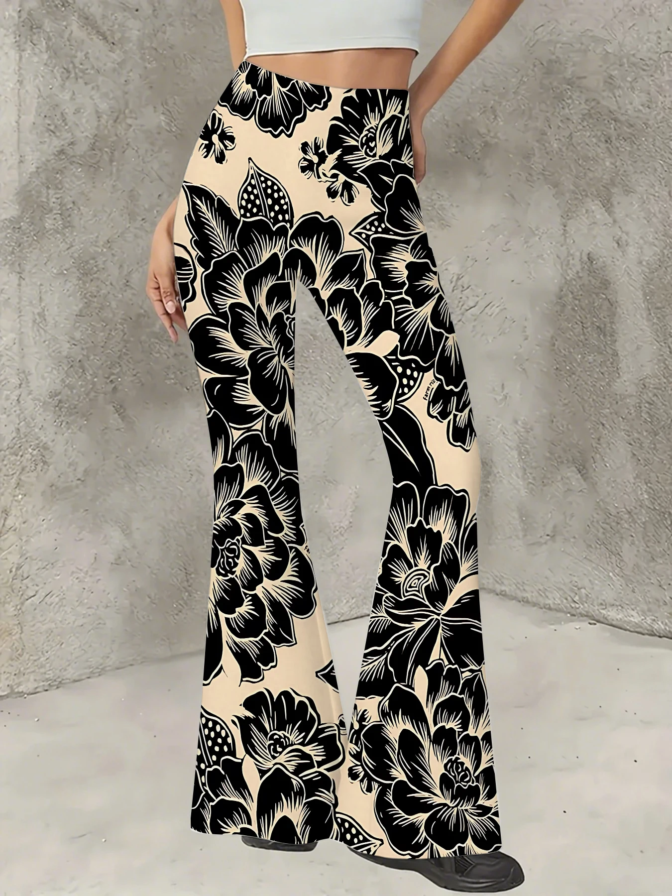

Women's All-Over Print Flared Leggings Stretchy High Waist Bell Bottom Pants