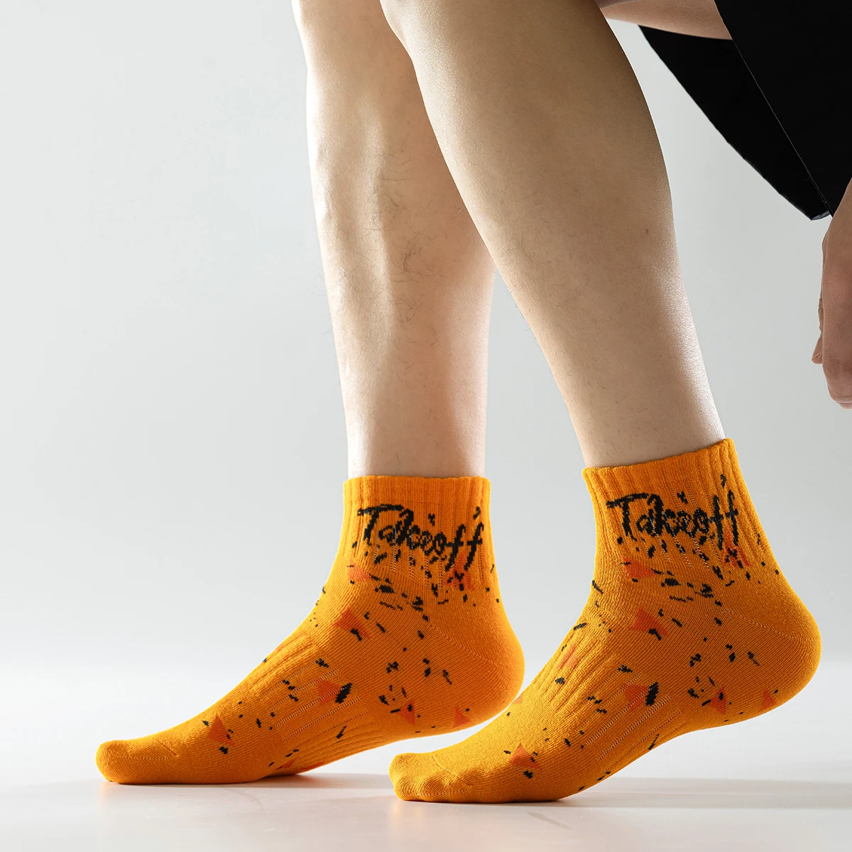 ถุงเท้าไหมพรมสำหรับโรงเรียนแบบถักลายกราฟฟิตีตื้นสำหรับผู้หญิงชุดเสื้อผ้าแนวพังก์ขนาดใหญ่สำหรับถุงเท้าคุณภาพดีข้อเท้าเดินป่า