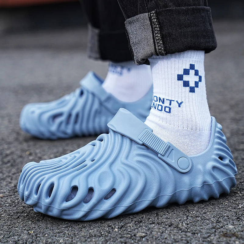 

2025New Comfortable Casual Hot-Selling Fingerprint Hole Shoes Plus Size40-45 High Quality Men's Slippers