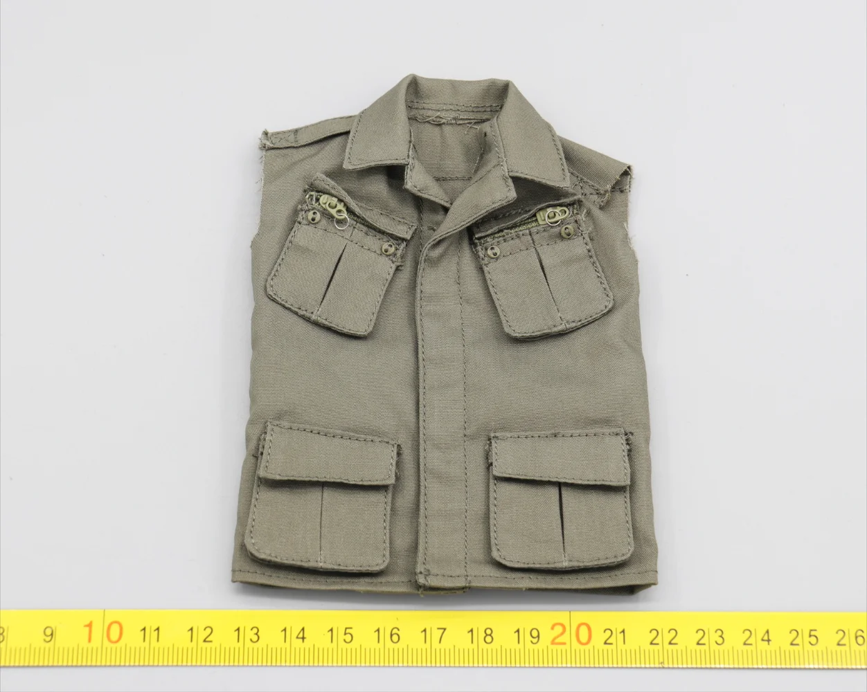 

UD9045 1/6 Scale Male Soldier Vest Model for 12''US Army
