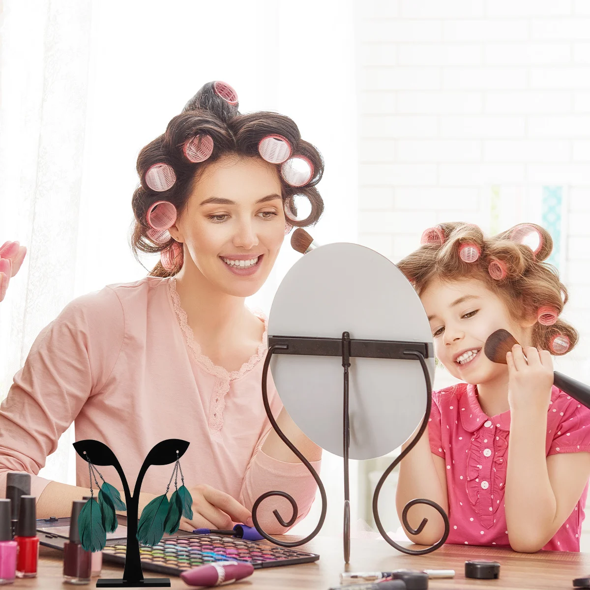 6 قطع من حامل عرض القرط من الأكريليك على شكل أوراق شجر، رف عرض مجوهرات أنيق ومفكك لمنظم الأزرار باللون الأسود والأبيض