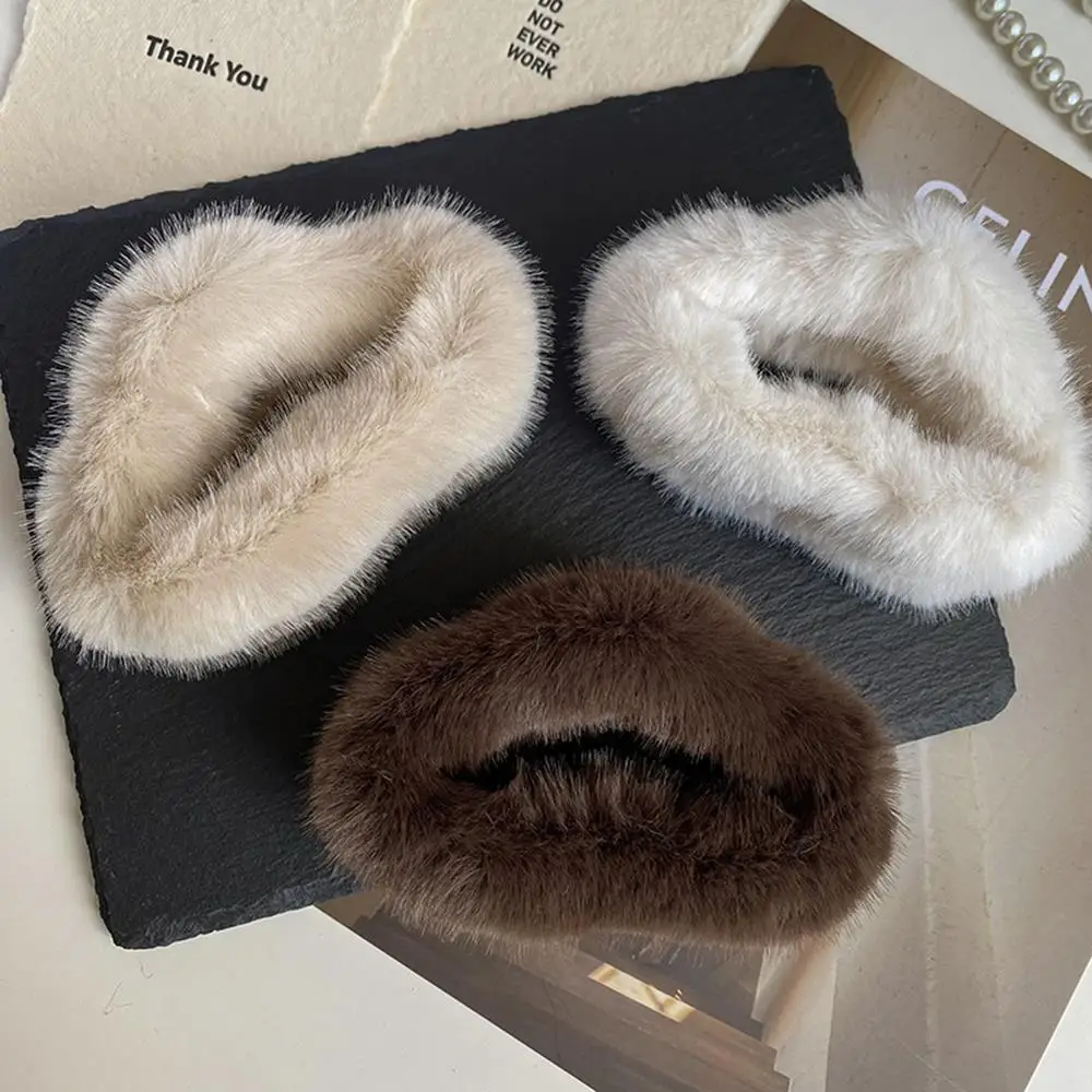 

Winter Plush Faux Rabbit Fur Hair Claw For Women Korean Elegant Cloud Hairpins 16cm Hair Clip Ponytail Barrette Hair Accessories