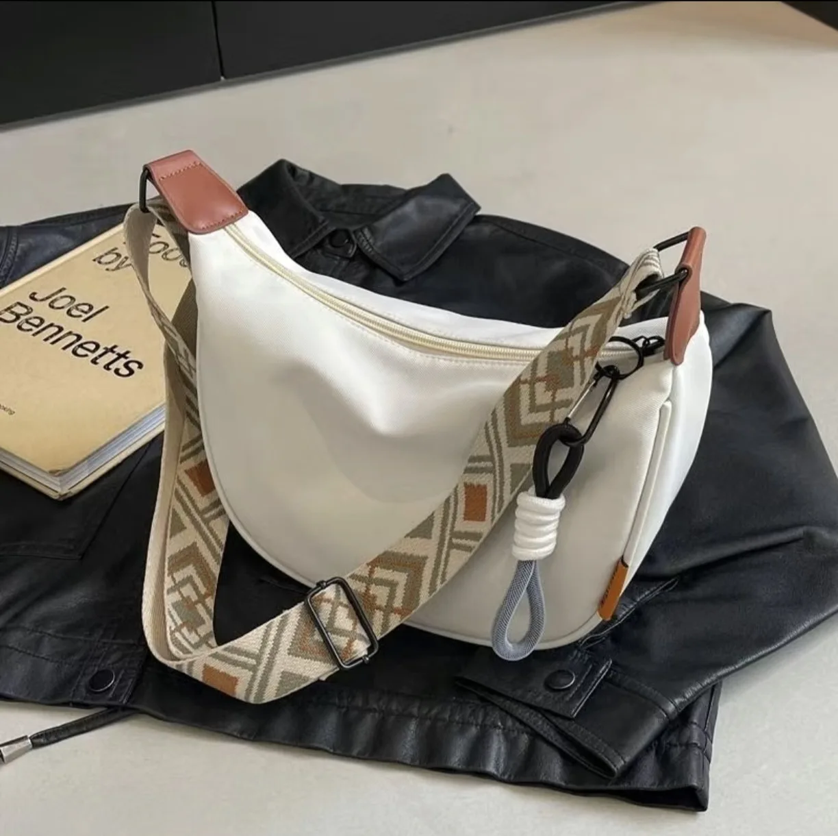 2025 New Women Oxfo…